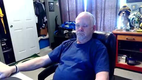 midwestdad09 online show from April 16, 6:41 pm