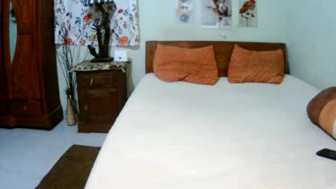 miel_07 online show from June 12, 6:34 am