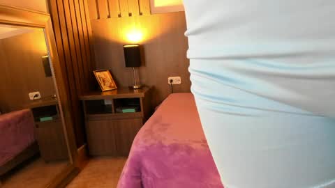 miel_gomez online show from May 31, 12:01 pm