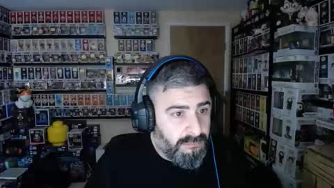 Snapshot of mightbestoned chatting on November 10, 4:11 am MightBeStoned online show from November 10, 4:11 am