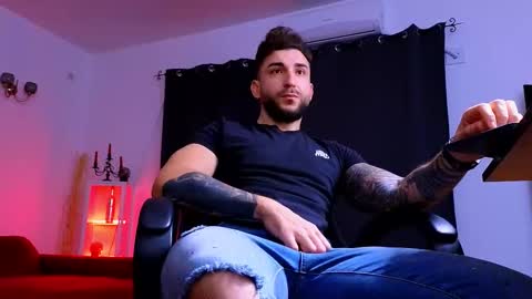 MightyAaron online show from November 11, 3:28 am