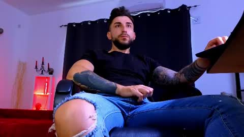 MightyAaron online show from June 20, 3:20 am