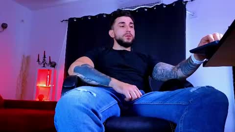 MightyAaron online show from July 10, 3:47 pm