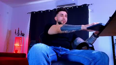 MightyAaron online show from July 16, 5:13 am