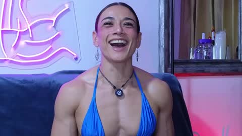 Snapshot of mightylaura chatting on May 24, 12:04 am Laura online show from May 24, 12:04 am