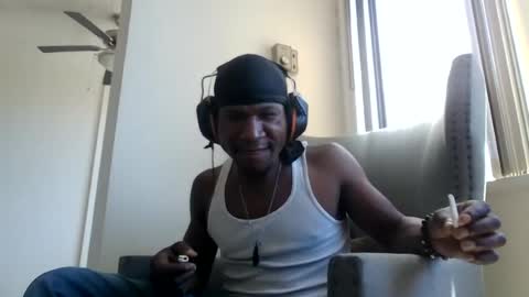 Snapshot of mightymandingo chatting on June 20, 6:33 pm Mightymandingo online show from June 20, 6:33 pm