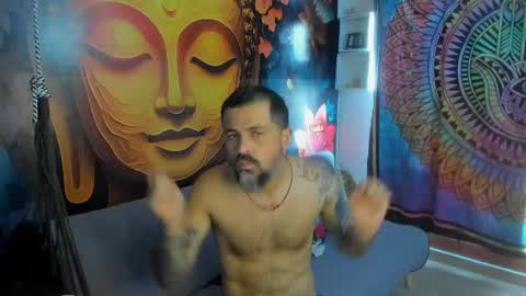 Miguel Angel online show from May 26, 2:02 pm