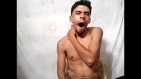 Snapshot of miguel_angelxxx chatting on February 4, 3:07 pm miguel online show from February 4, 3:07 pm