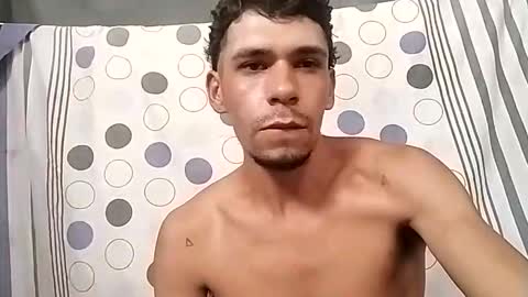 Snapshot of miguel_angelxxx chatting on February 23, 7:22 pm miguel online show from February 23, 7:22 pm