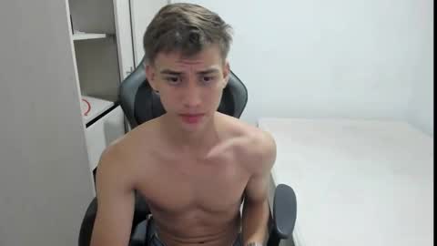 Miguel Hernandez online show from November 15, 8:22 am