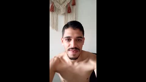 Snapshot of miguelitohot4 chatting on March 21, 1:58 pm Miguel Eduardo online show from March 21, 1:58 pm