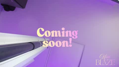 Mia online show from March 22, 11:13 am