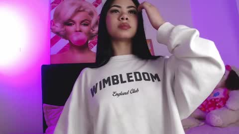 Miia Coolins  online show from May 18, 3:51 pm