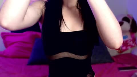Miia Coolins  online show from May 27, 3:31 pm