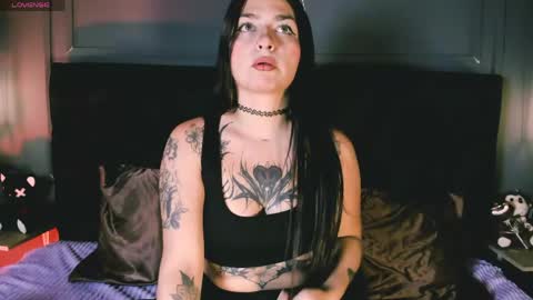 miia_moore_ online show from May 26, 12:34 pm