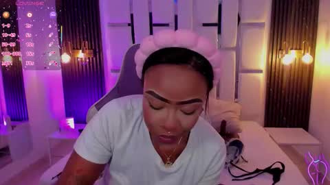 Miia Schwarz  online show from October 16, 2:29 pm