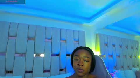 Snapshot of miia_schwarz chatting on February 5, 10:47 pm Miia Schwarz online show from February 5, 10:47 pm