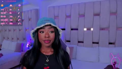 Snapshot of miia_schwarz chatting on February 10, 10:25 pm Miia Schwarz online show from February 10, 10:25 pm