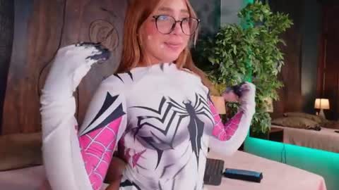 Snapshot of miia_sttone chatting on June 25, 4:44 pm miia_sttone online show from June 25, 4:44 pm