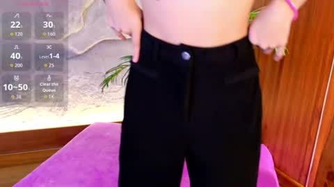 Snapshot of miiaa_cooper chatting on June 17, 4:52 pm CALL ME MIA online show from June 17, 4:52 pm