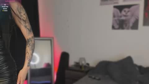  miiaa stone  online show from December 18, 2:39 am