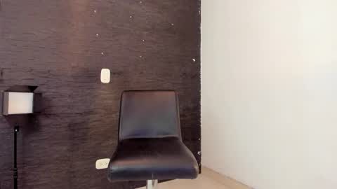 Snapshot of miiaah_kaliffa chatting on September 11, 5:29 am  MELANIE  online show from September 11, 5:29 am