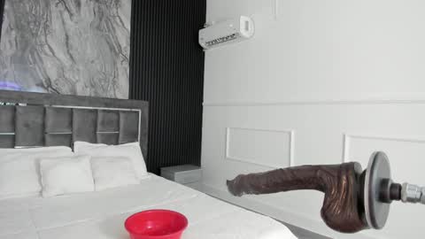 Mia Monroe online show from March 7, 5:51 am