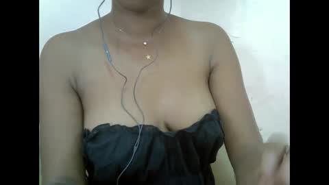Snapshot of miichouu chatting on May 1, 9:36 am Miichouu online show from May 1, 9:36 am
