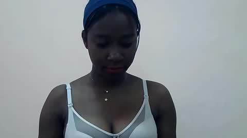 Snapshot of miichouu chatting on May 20, 6:52 am Miichouu online show from May 20, 6:52 am