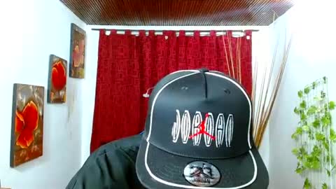 Snapshot of miilo18 chatting on April 20, 12:02 am milo online show from April 20, 12:02 am