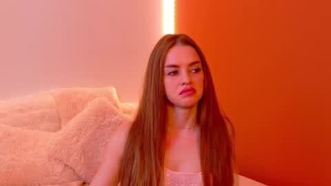 Snapshot of miirra_ chatting on November 3, 7:42 am Amira online show from November 3, 7:42 am