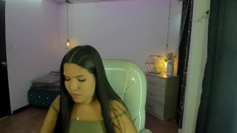 Snapshot of miiss_greyy chatting on September 28, 11:37 am miiss_greyy online show from September 28, 11:37 am