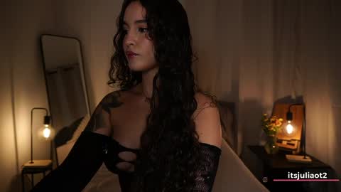   online show from May 27, 1:35 am