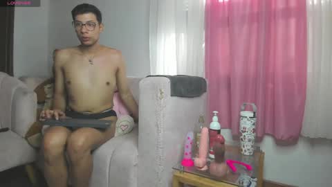 miissy__ online show from May 16, 6:28 pm