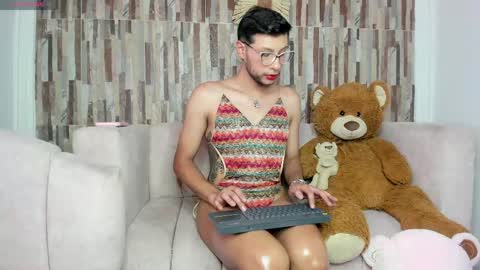 miissy__ online show from May 30, 6:38 pm