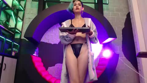 Ammy  online show from February 27, 4:07 pm