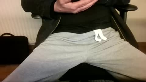 mik online show from October 27, 11:47 am