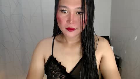 Hi im Avah online show from April 7, 2:12 am