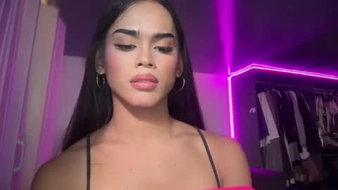 mika_pedersen online show from April 25, 12:02 am