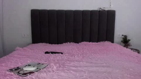 Snapshot of mika_ray chatting on December 30, 9:40 pm Mika online show from December 30, 9:40 pm