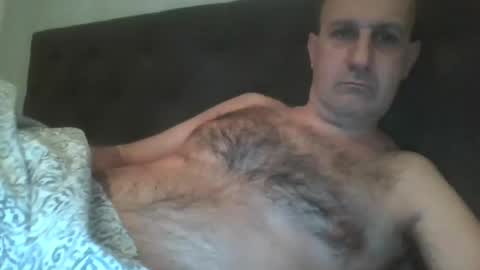 mikael_r52 online show from March 3, 4:51 am