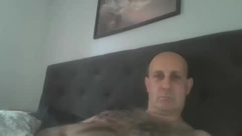 Snapshot of mikael_r52 chatting on May 22, 3:57 am mikael_r52 online show from May 22, 3:57 am