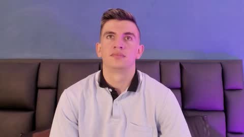 mikael online show from February 20, 3:47 am