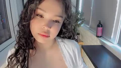 Snapshot of mikasssu chatting on June 25, 5:45 am mikasssu online show from June 25, 5:45 am