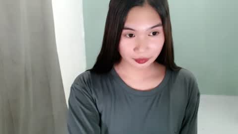 Snapshot of mikayla_slut chatting on October 3, 5:32 pm Kyla online show from October 3, 5:32 pm