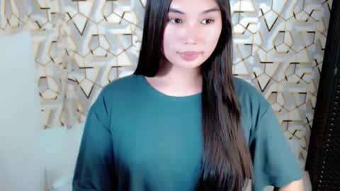 Snapshot of mikayla_slut chatting on October 18, 2:36 am Kyla online show from October 18, 2:36 am