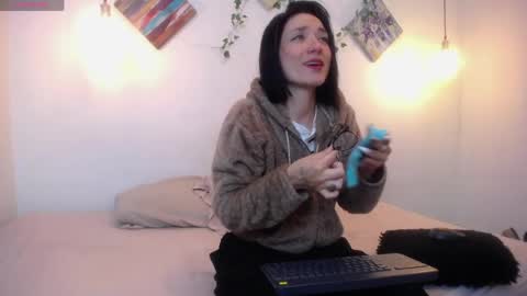 mikaza online show from May 5, 12:57 pm