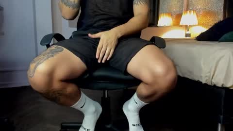 Mike2 wills online show from December 1, 9:37 pm