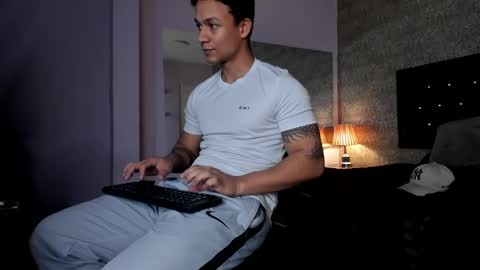 Mike2 wills online show from December 6, 10:49 am