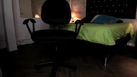 Mike2 wills online show from December 7, 9:50 am